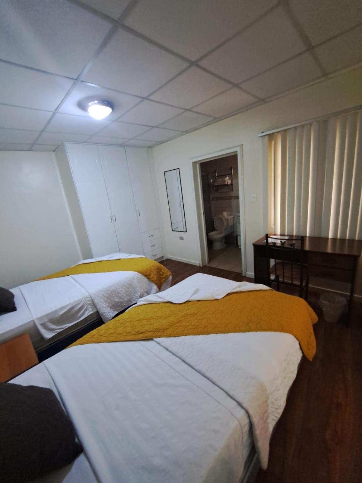 Hostal Mariscal Inn&Suite Cuenca Esterno foto