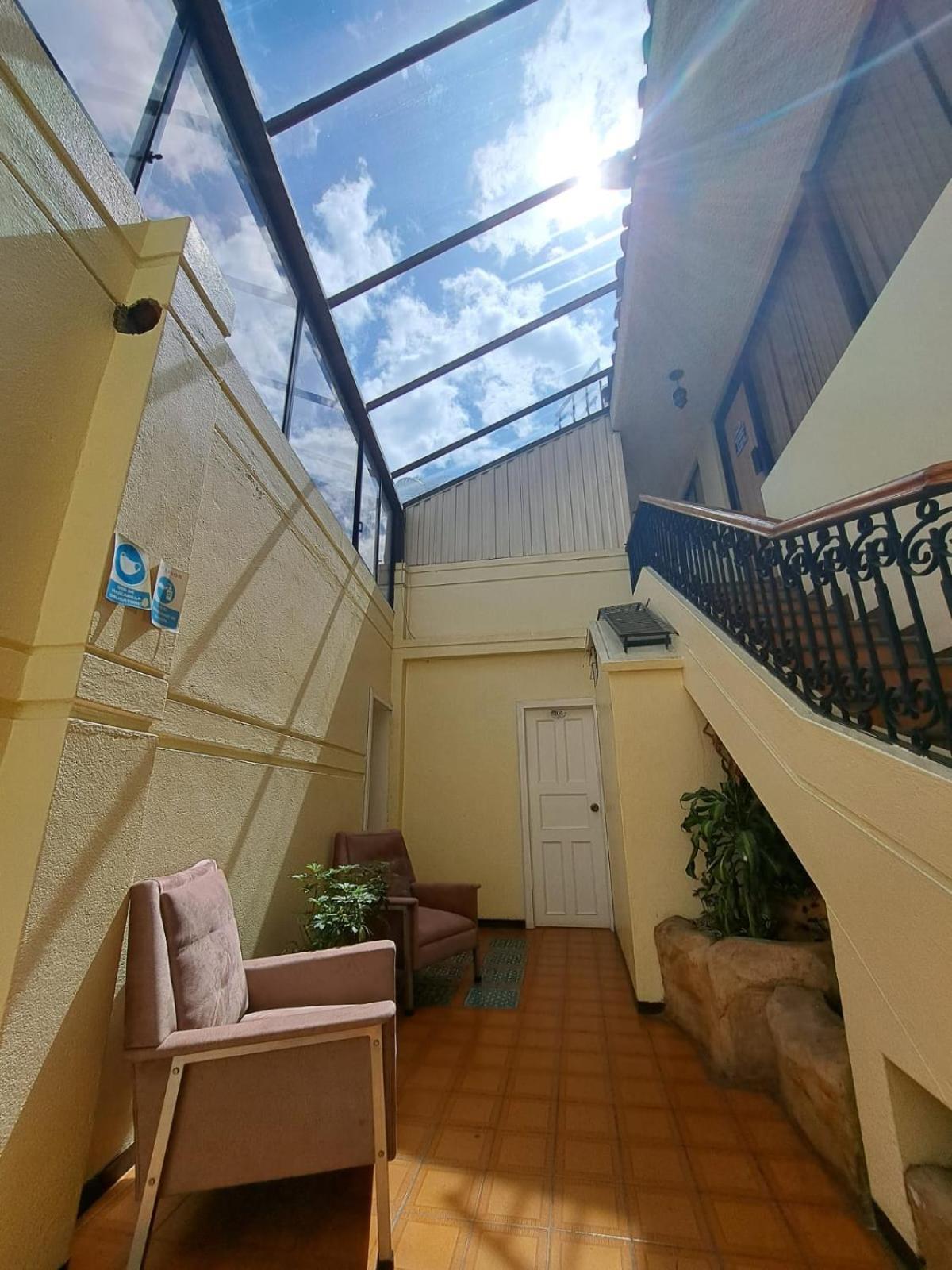 Hostal Mariscal Inn&Suite Cuenca Esterno foto